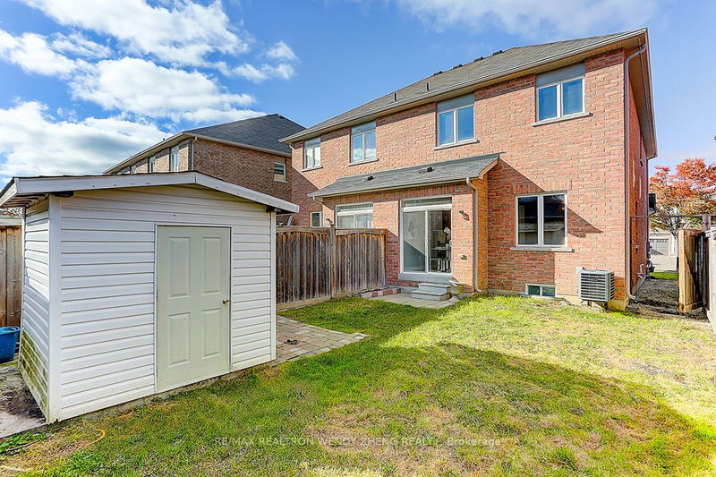 1279 Blencowe Cres  Newmarket, L3X 0C5 | Image 40