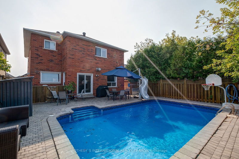 121 Kirkbride Cres  Vaughan, L6A 2J6 | Image 16