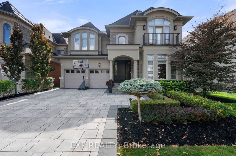 102 Vines Pl  Aurora, L4G 0R7 | Image 2