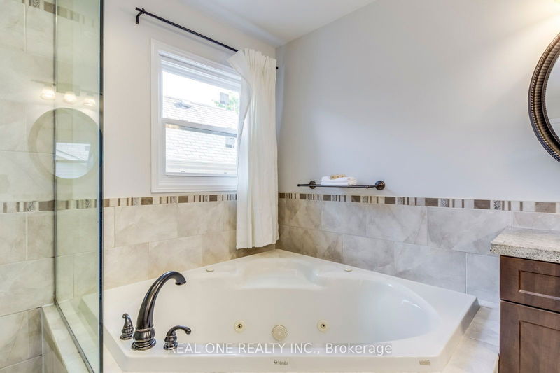 22 Arborfield Lane  Markham, L3P 7R7 | Image 25