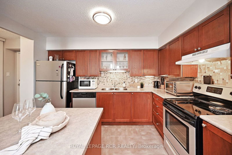  P1013 - 260 Davis Dr  Newmarket, L3Y 7C3 | Image 7