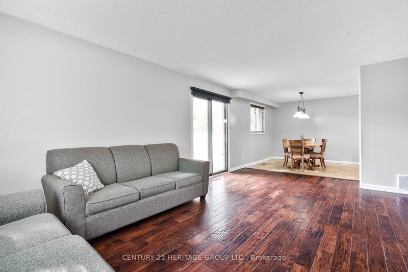 310 Liverpool Rd  Newmarket, L3Y 6G7 | Image 10