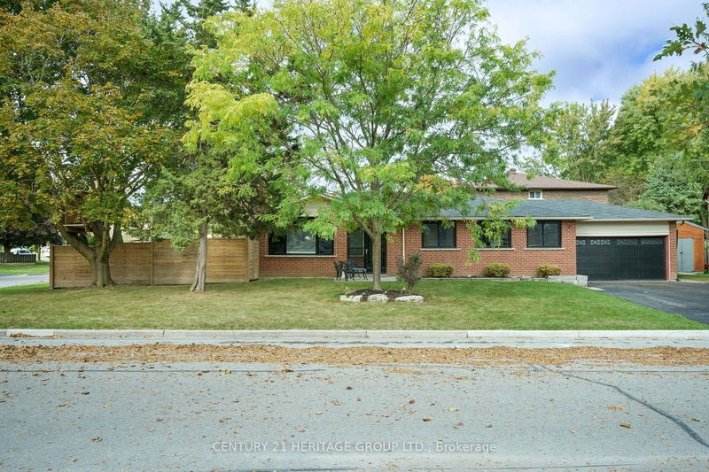 310 Liverpool Rd  Newmarket, L3Y 6G7 | Image 3