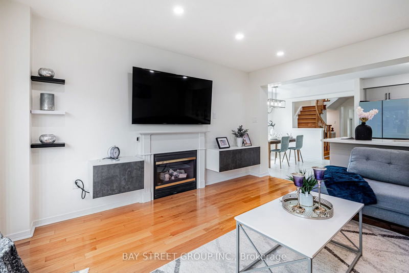 88 Madison Ave  Richmond Hill, L4E 4P4 | Image 10