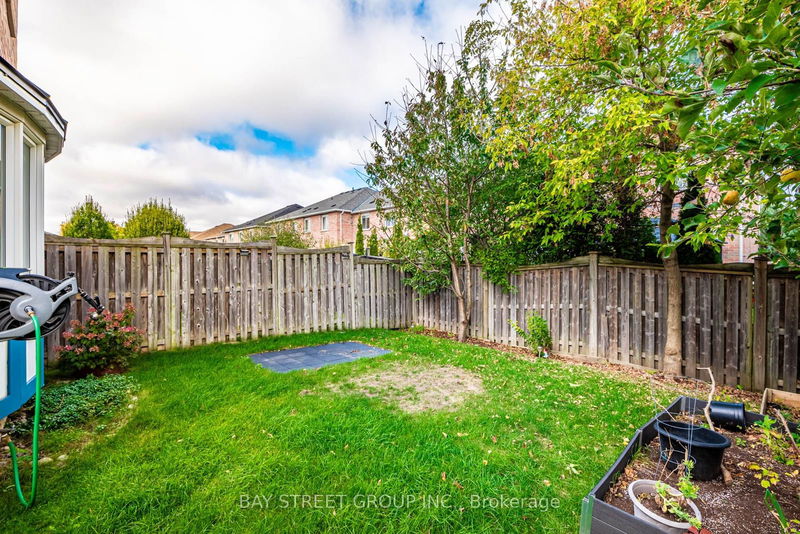 88 Madison Ave  Richmond Hill, L4E 4P4 | Image 31