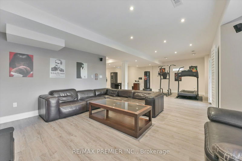 83 Heintzman Cres  Vaughan, L6A 4T1 | Image 30