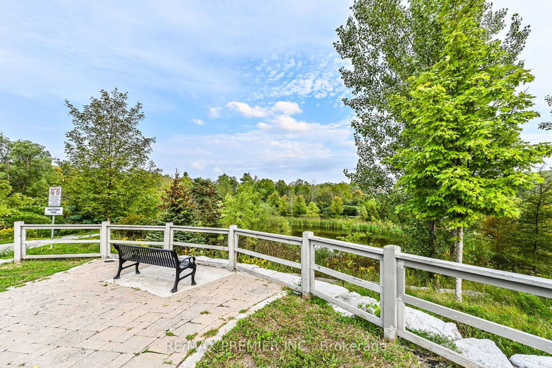 83 Heintzman Cres  Vaughan, L6A 4T1 | Image 38