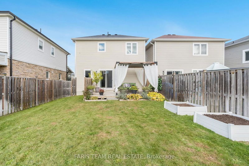 78 Stonemount Cres  Essa, L0M 1B4 | Image 15