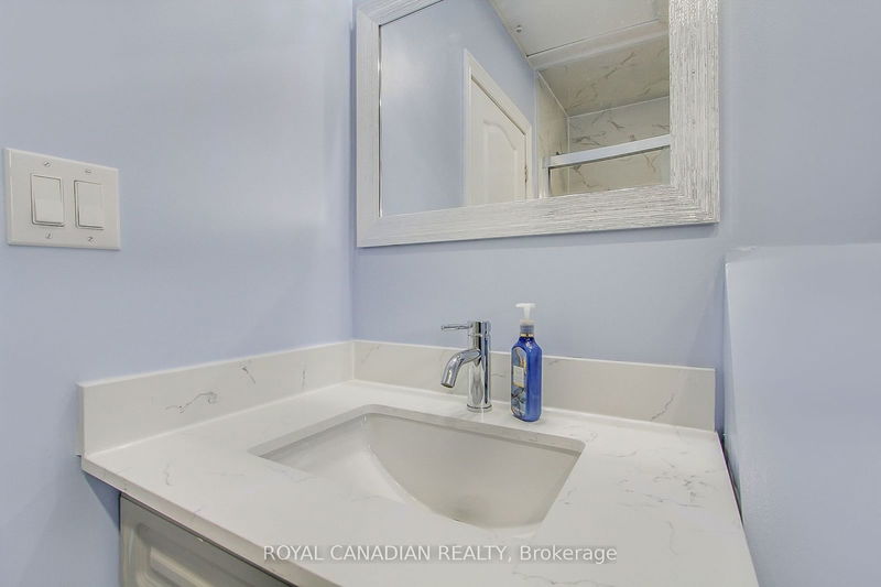 15 Grencer Rd  Bradford West Gwillimbury, L3Z 3Z2 | Image 17