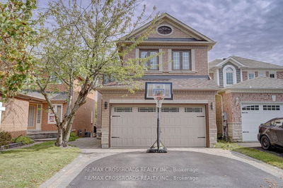 47 Rush Rd  Aurora, L4G 7G5 | Image 1