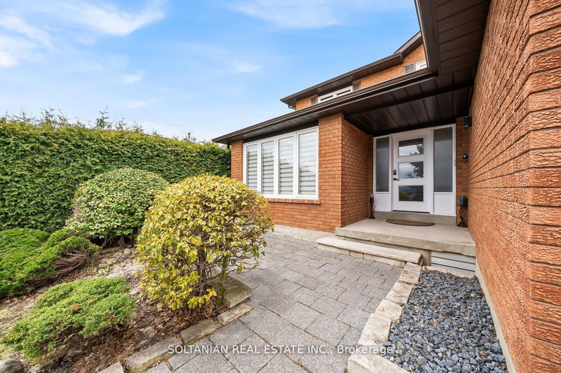 50 Addison St  Richmond Hill, L4C 7L8 | Image 2