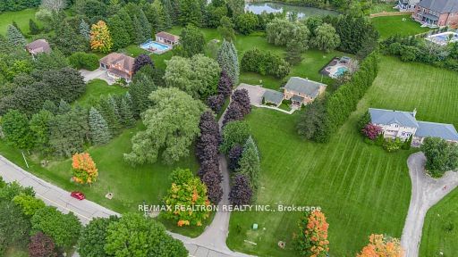 1189 Kingdale Rd  Newmarket, L3Y 4W1 | Image 2