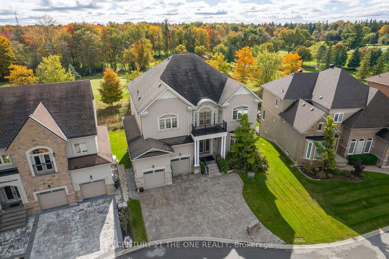 40 Royal Shamrock Crt  Whitchurch-Stouffville, L4A 0C9 | Image 4