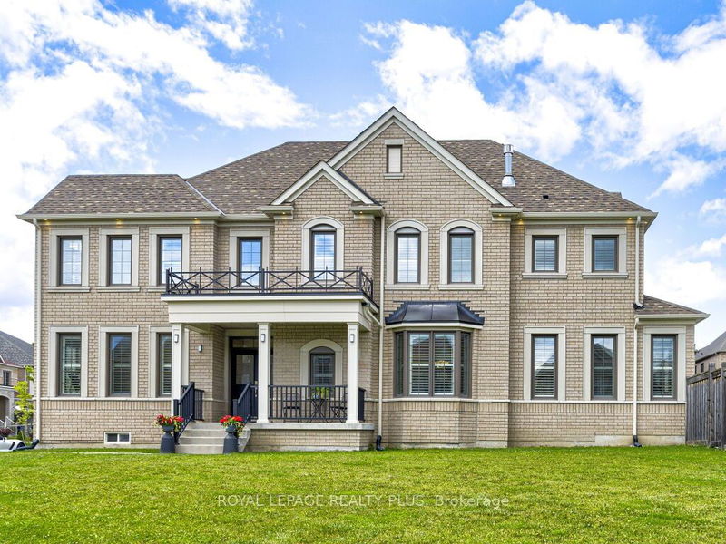 home for sale on cres-67 Tesla Crescent
