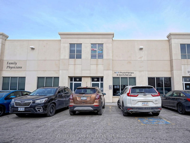 20 2nd - 16945 Leslie St, Newmarket, L3Y 9A2 | Image 2