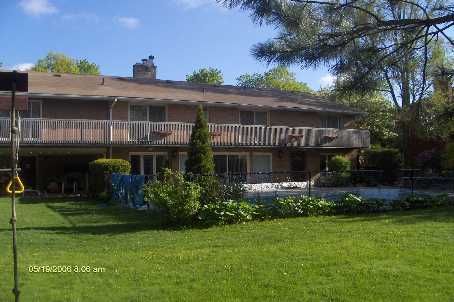 247 Harris Ave, Richmond Hill, L4E3M3 | Image 2