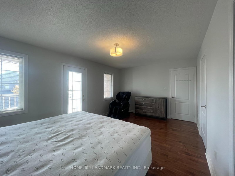 Upper 1 - 81 Appleview Rd, Markham, L6E 2G3 | Image 2