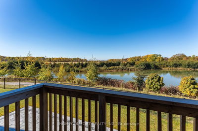 42 Marlene Johnston Dr, East Gwillimbury - Holland Landing image-0-4