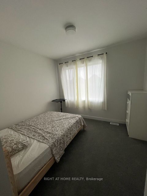 home for lease on Rm-1-601 Riverlands Avenue