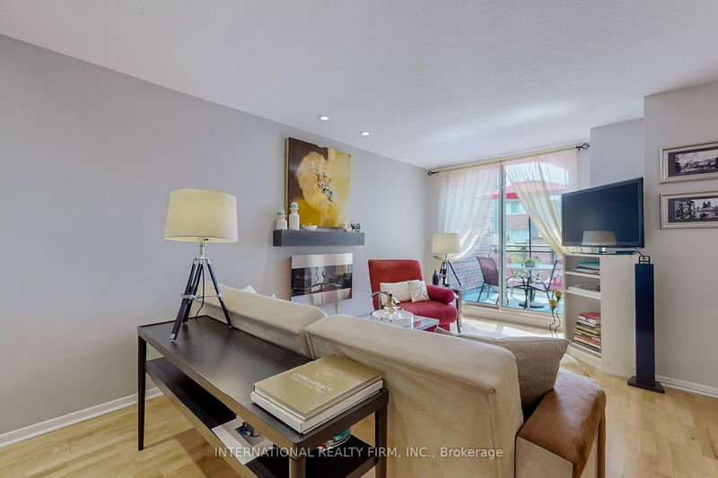 home for sale on 311-16A Elgin Street