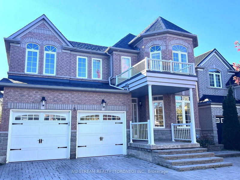 home for lease on 5 Victoria Wood Avenue