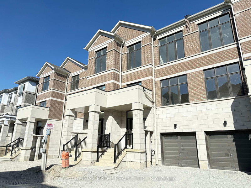 31 Millman Lane, Richmond Hill, L4S 0P8 | Image 2