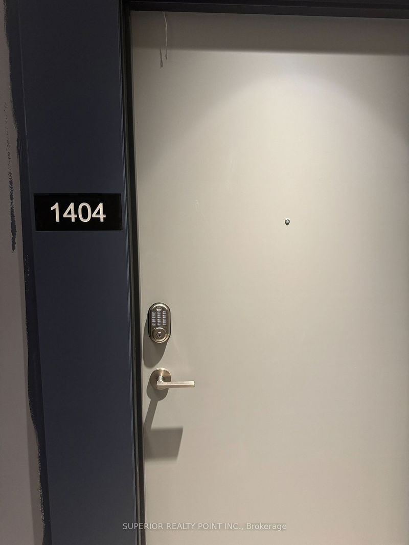 home for lease on 1404-30 Upper Mall Way