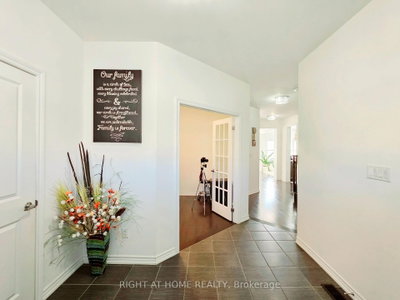 121 Hutchinson Drive — photo 6