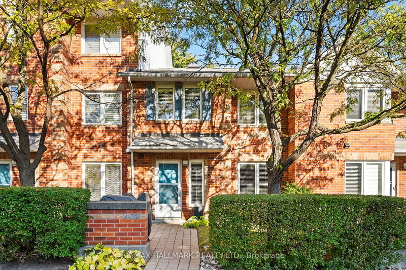 home for lease on 402-900 Steeles Avenue