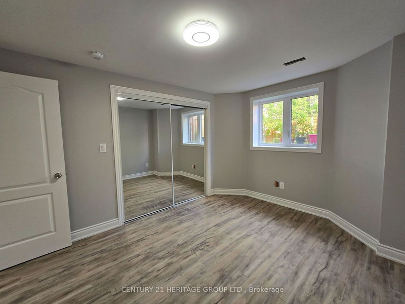 home for lease on Lower-110 Beaconsfield Drive