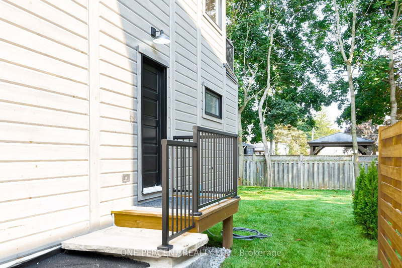 57 Rosehill Dr, Whitchurch-Stouffville, L4A 2Y3 | Image 2