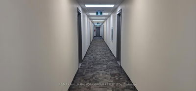 Unit PH01 — 13042 Yonge St, Richmond Hill - Oak Ridges image-0-3
