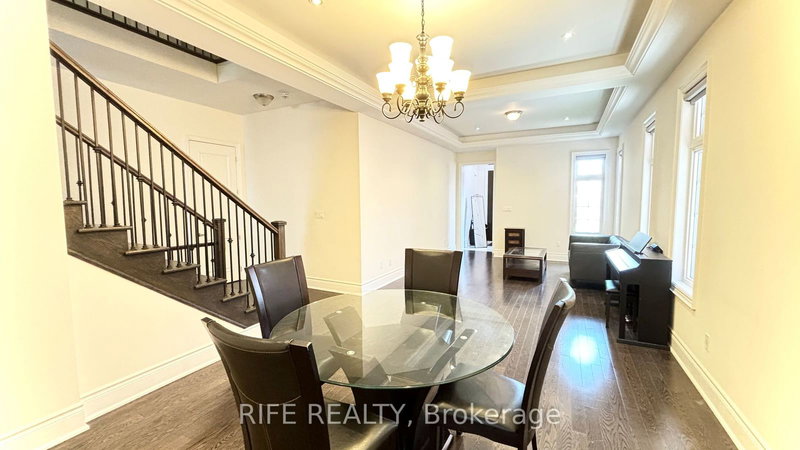 11 Yates Ave, Vaughan, L6A 4X5 | Image 3