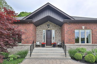 57 Stonesthrow Cres, Uxbridge - Rural Uxbridge image-0-3