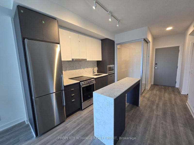 home for lease on 1604-50 Upper Mall Way