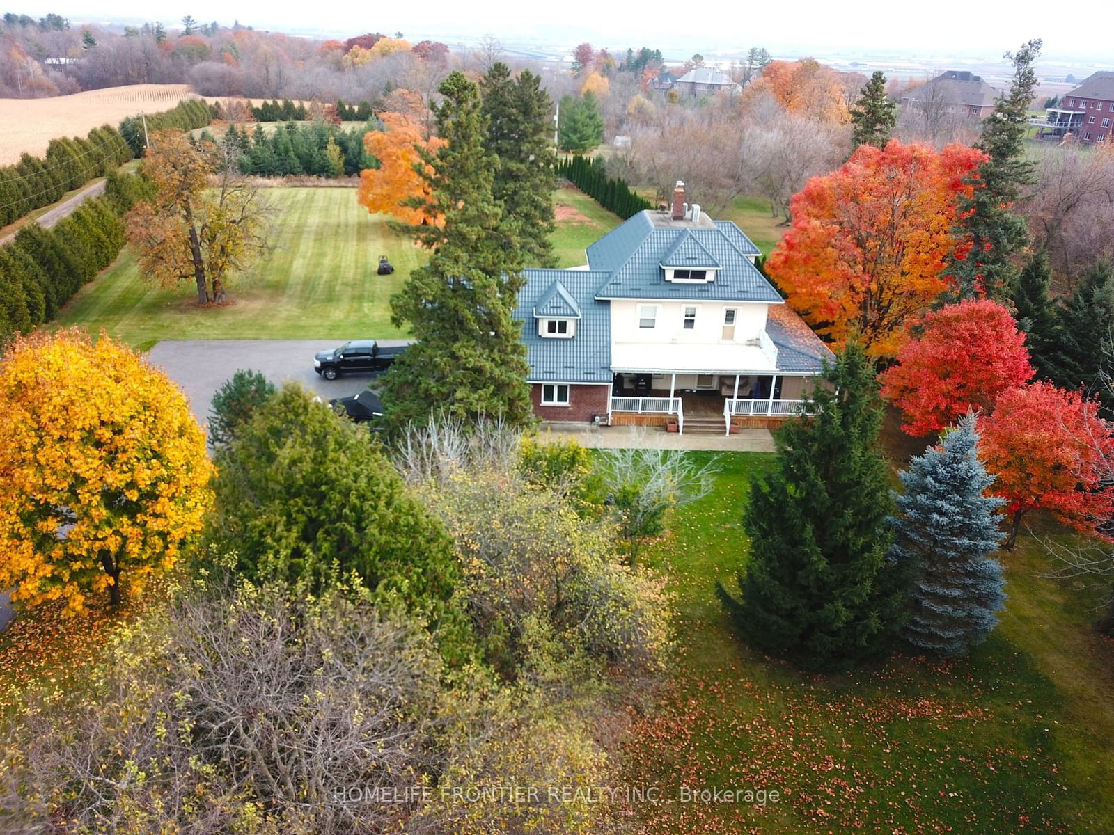 Building at 2101 10th Side Road, Bradford West Gwillimbury, Rural Bradford West Gwillimbury