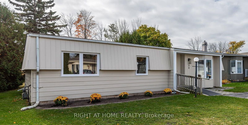 39 Corner Brook Tr, Innisfil - Rural Innisfil image-0-0