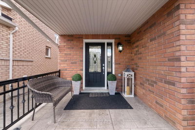 28 West Park Ave, Bradford West Gwillimbury - Bradford image-0-2