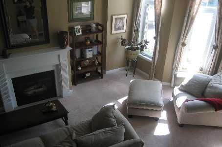 225 Walkerville Rd, Markham, L6B1C6 | Image 2