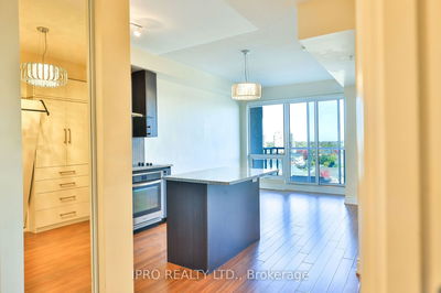 Unit 806 — 9088 Yonge St, Richmond Hill - South Richvale image-0-4