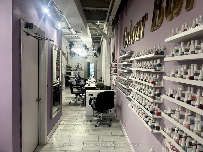 14 - 8740 Jane St, Vaughan, L4K 0E7 | Image 3