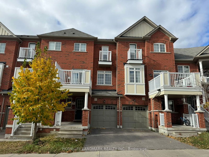 home for lease on 18 Roy Grove Way