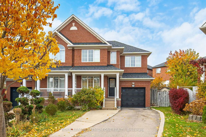 18 Mainland Cres, Vaughan, Ontario (MLS N9769509)