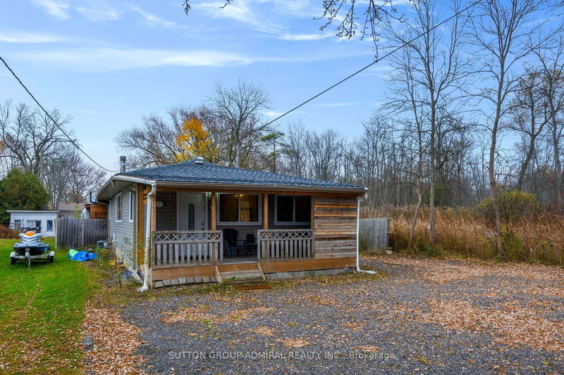 815 Lagoon Dr, Georgina, L0E 1S0 | Image 3