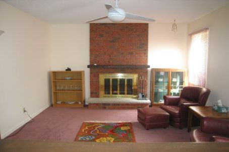 19 Roosevelt Dr, Richmond Hill, L4C6V1 | Image 2