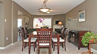 2112 Redstone Cres, Oakville, L6M5B2 | Image 3