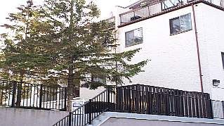 148 - 1066 Falgarwood Dr, Oakville, L6H2P3 | Image 2