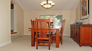 499 Rebecca St, Oakville, L6K1K8 | Image 3