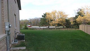 169 Spring Azure Cres, Oakville, L6L6V7 | Image 3