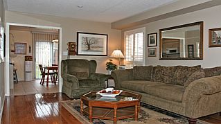 2103 Shady Glen Rd, Oakville, L6M3P1 | Image 2